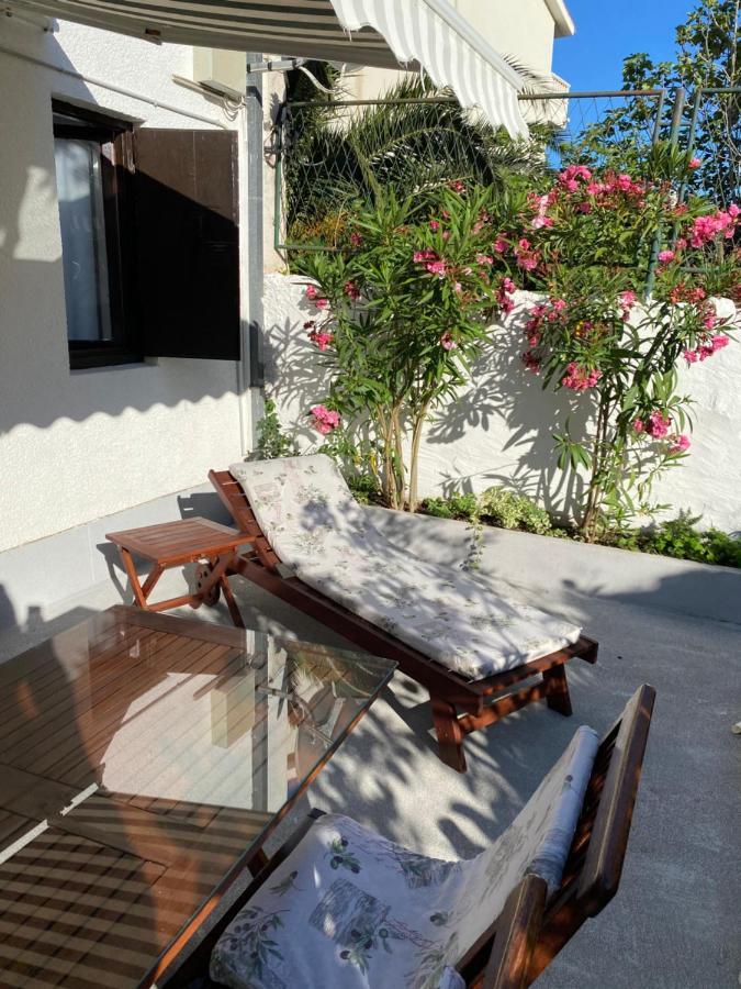Sara Apartments Baska Voda Luaran gambar