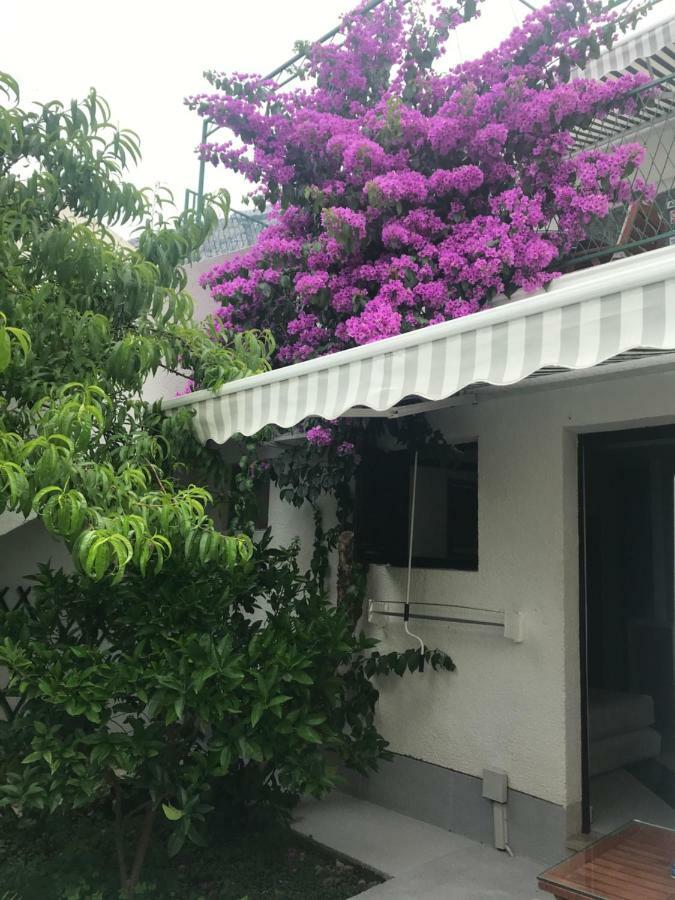 Sara Apartments Baska Voda Luaran gambar